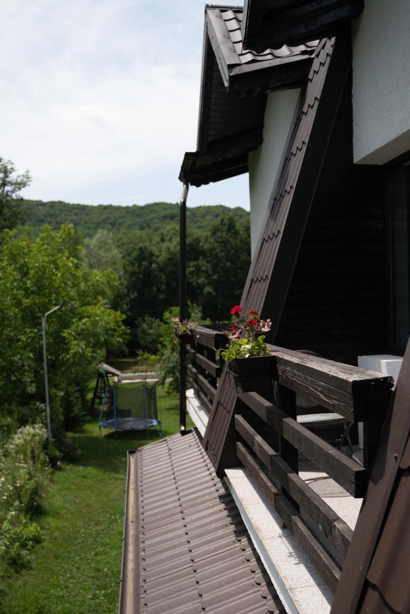 Din Natura Varbilau Exterior photo